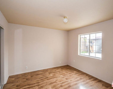 3722 Wall Street - Photo Thumbnail 2