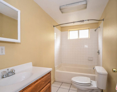 3722 Wall Street - Photo Thumbnail 4