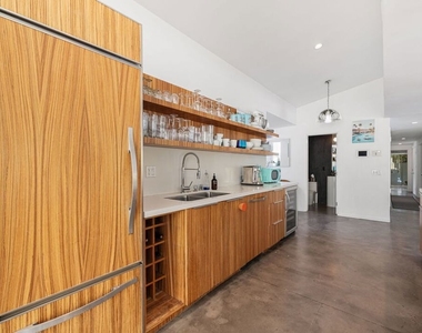 1155 E Mesquite Avenue - Photo Thumbnail 8