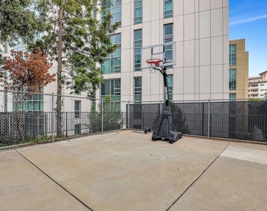 10982 Roebling Avenue - Photo Thumbnail 22