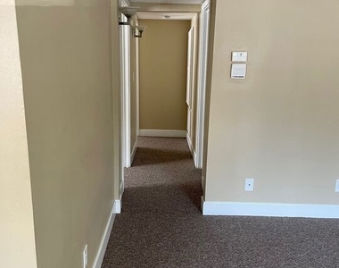 10982 Roebling Avenue - Photo Thumbnail 9