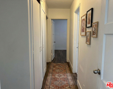 1638 Greenfield Avenue - Photo Thumbnail 11