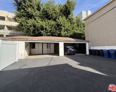 1638 Greenfield Avenue - Photo Thumbnail 21