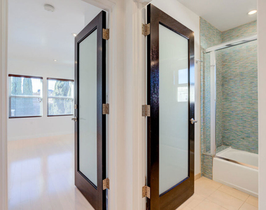 932 S Shenandoah Street - Photo Thumbnail 12