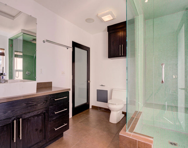 932 S Shenandoah Street - Photo Thumbnail 9