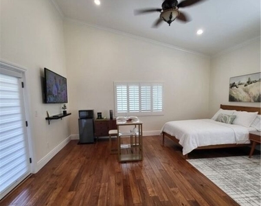 4956 Doman Avenue - Photo Thumbnail 2