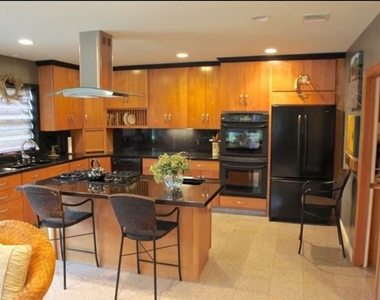 4930 Garden Grove Avenue - Photo Thumbnail 3