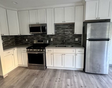 133 S Crescent Drive - Photo Thumbnail 10