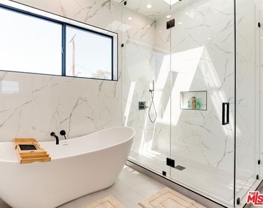 5929 Hesperia Avenue - Photo Thumbnail 40