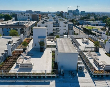 1650 Sawtelle Boulevard - Photo Thumbnail 14