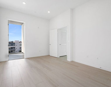 1650 Sawtelle Boulevard - Photo Thumbnail 12