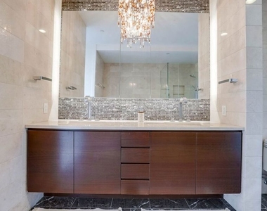 900 W Olympic Boulevard - Photo Thumbnail 17