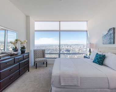 900 W Olympic Boulevard - Photo Thumbnail 14
