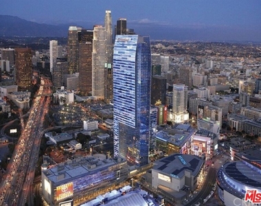900 W Olympic Boulevard - Photo Thumbnail 31