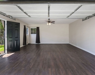 2519 Bentley Avenue - Photo Thumbnail 30