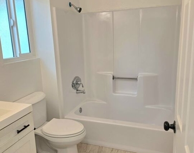 165 N Hamilton Avenue - Photo Thumbnail 10