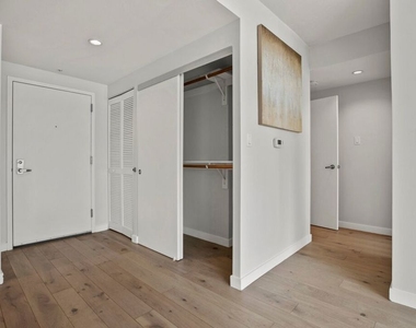 3460 W 7th Street - Photo Thumbnail 11