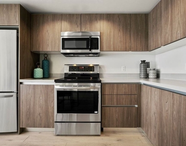 3460 W 7th Street - Photo Thumbnail 8