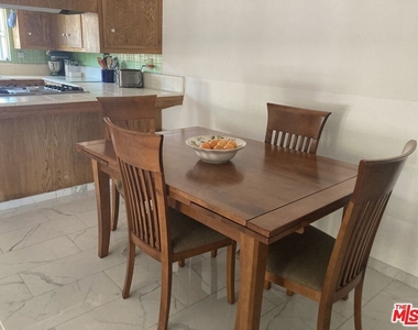 758 E Cypress Avenue - Photo Thumbnail 7