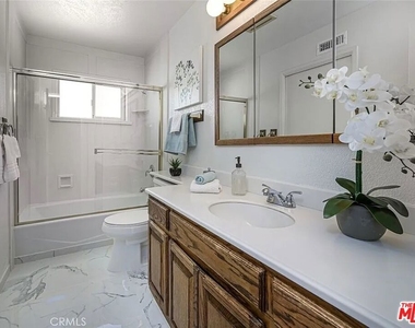 758 E Cypress Avenue - Photo Thumbnail 1