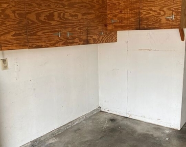 758 E Cypress Avenue - Photo Thumbnail 15