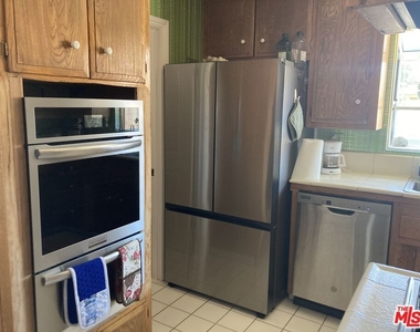 758 E Cypress Avenue - Photo Thumbnail 3