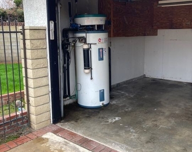 758 E Cypress Avenue - Photo Thumbnail 14