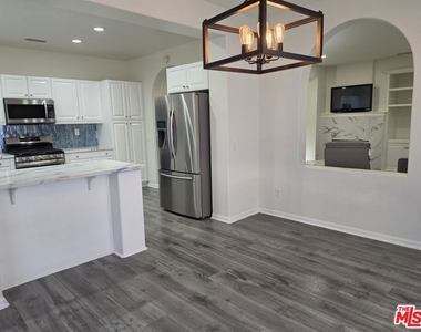 26913 Monterey Avenue - Photo Thumbnail 2