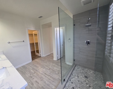 26913 Monterey Avenue - Photo Thumbnail 23