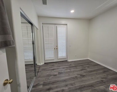 26913 Monterey Avenue - Photo Thumbnail 32