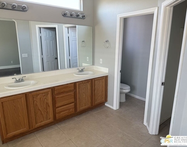12385 Sumac Drive - Photo Thumbnail 10