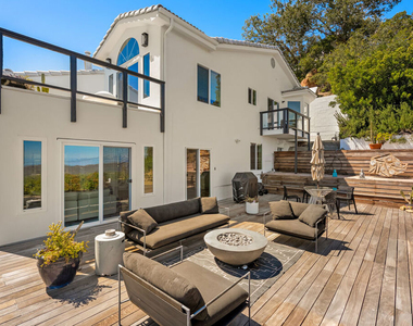 21630 Saddle Peak Road - Photo Thumbnail 7