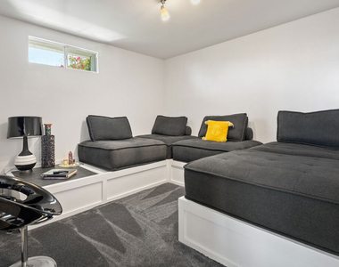 21630 Saddle Peak Road - Photo Thumbnail 11