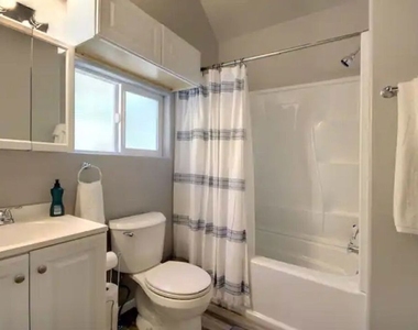 39219 Cedar Dell Road - Photo Thumbnail 21