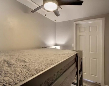 39219 Cedar Dell Road - Photo Thumbnail 10