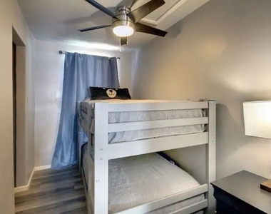 39219 Cedar Dell Road - Photo Thumbnail 6