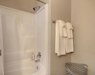 39219 Cedar Dell Road - Photo Thumbnail 19