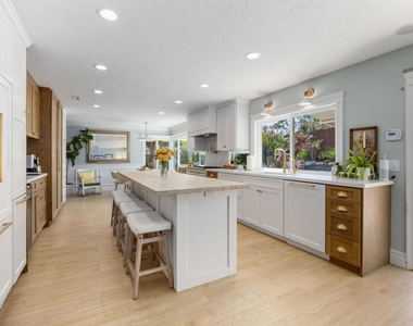 264 Turner - Photo Thumbnail 2