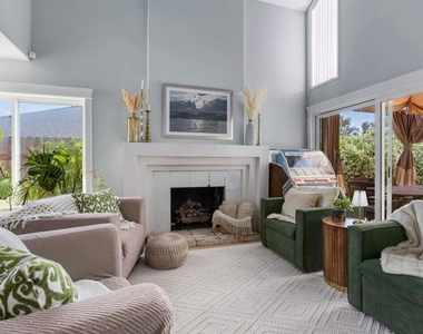 264 Turner - Photo Thumbnail 10