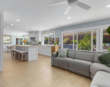 264 Turner - Photo Thumbnail 16