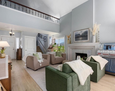 264 Turner - Photo Thumbnail 13