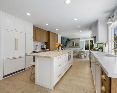 264 Turner - Photo Thumbnail 4