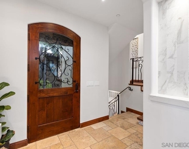 1554 Summit Avenue - Photo Thumbnail 13