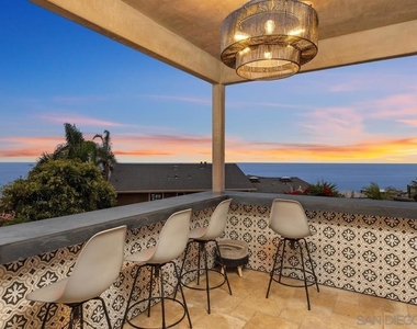1554 Summit Avenue - Photo Thumbnail 8