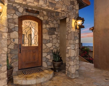 1554 Summit Avenue - Photo Thumbnail 2