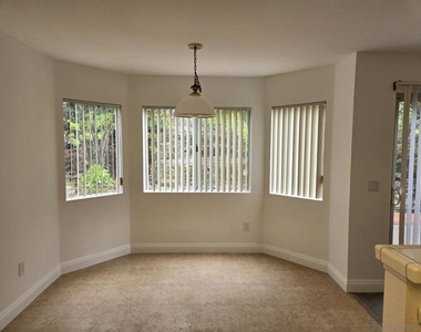 9480 Maler Rd - Photo Thumbnail 7