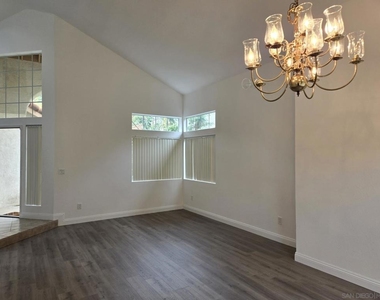 9480 Maler Rd - Photo Thumbnail 4