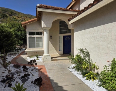 9480 Maler Rd - Photo Thumbnail 1