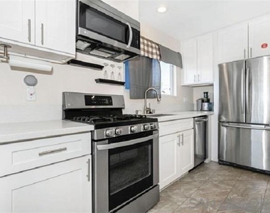 1704 Broadway - Photo Thumbnail 4