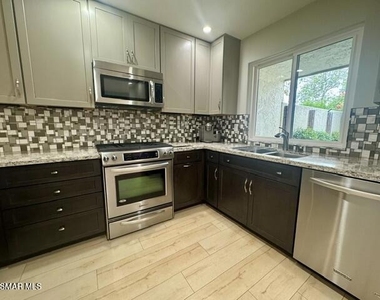 782 Seawind Way - Photo Thumbnail 17